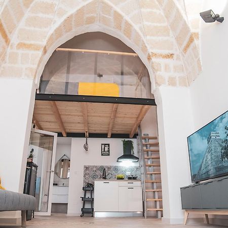 Asmara Exclusive "Loft Industrial" Apartment บรินดิซิ ภายนอก รูปภาพ