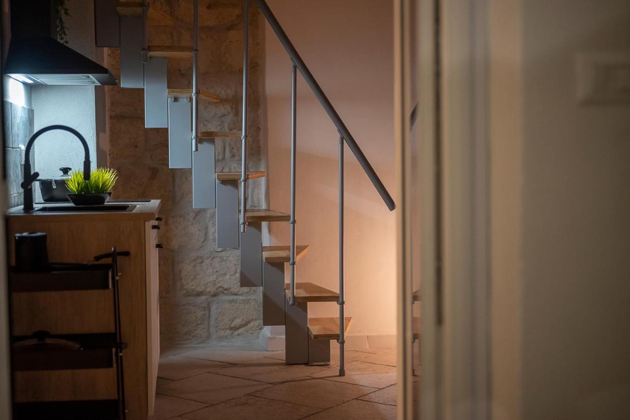 Asmara Exclusive "Loft Industrial" Apartment บรินดิซิ ภายนอก รูปภาพ