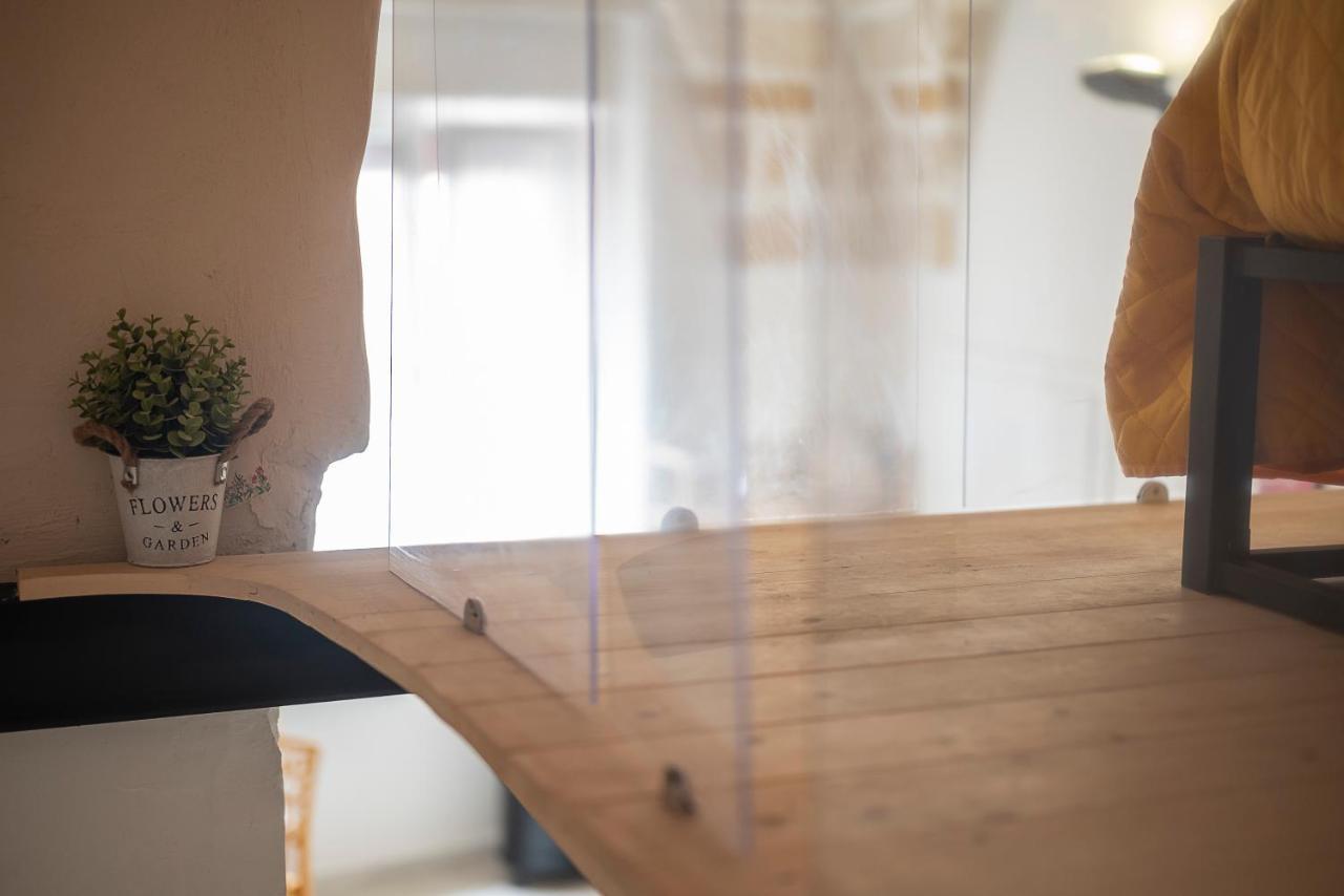 Asmara Exclusive "Loft Industrial" Apartment บรินดิซิ ภายนอก รูปภาพ