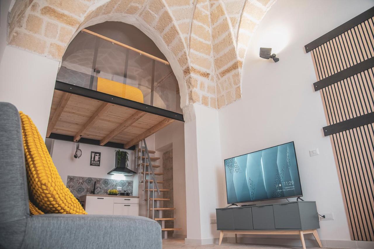 Asmara Exclusive "Loft Industrial" Apartment บรินดิซิ ภายนอก รูปภาพ