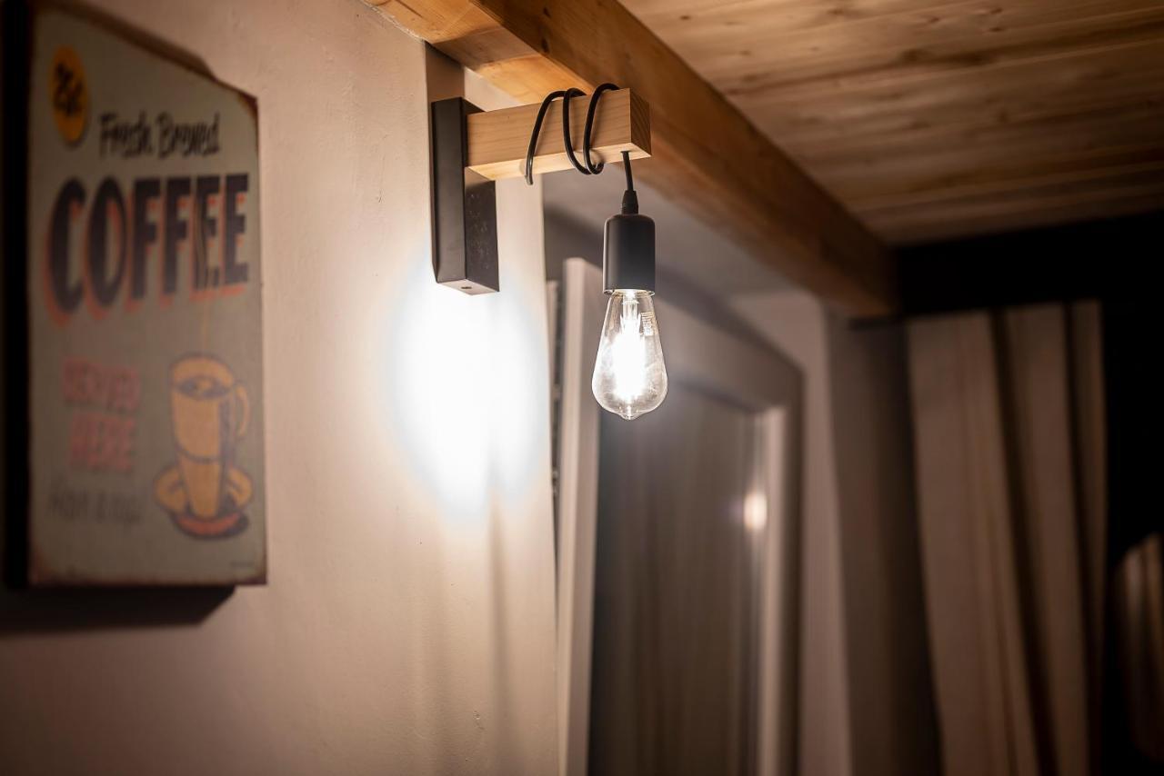 Asmara Exclusive "Loft Industrial" Apartment บรินดิซิ ภายนอก รูปภาพ
