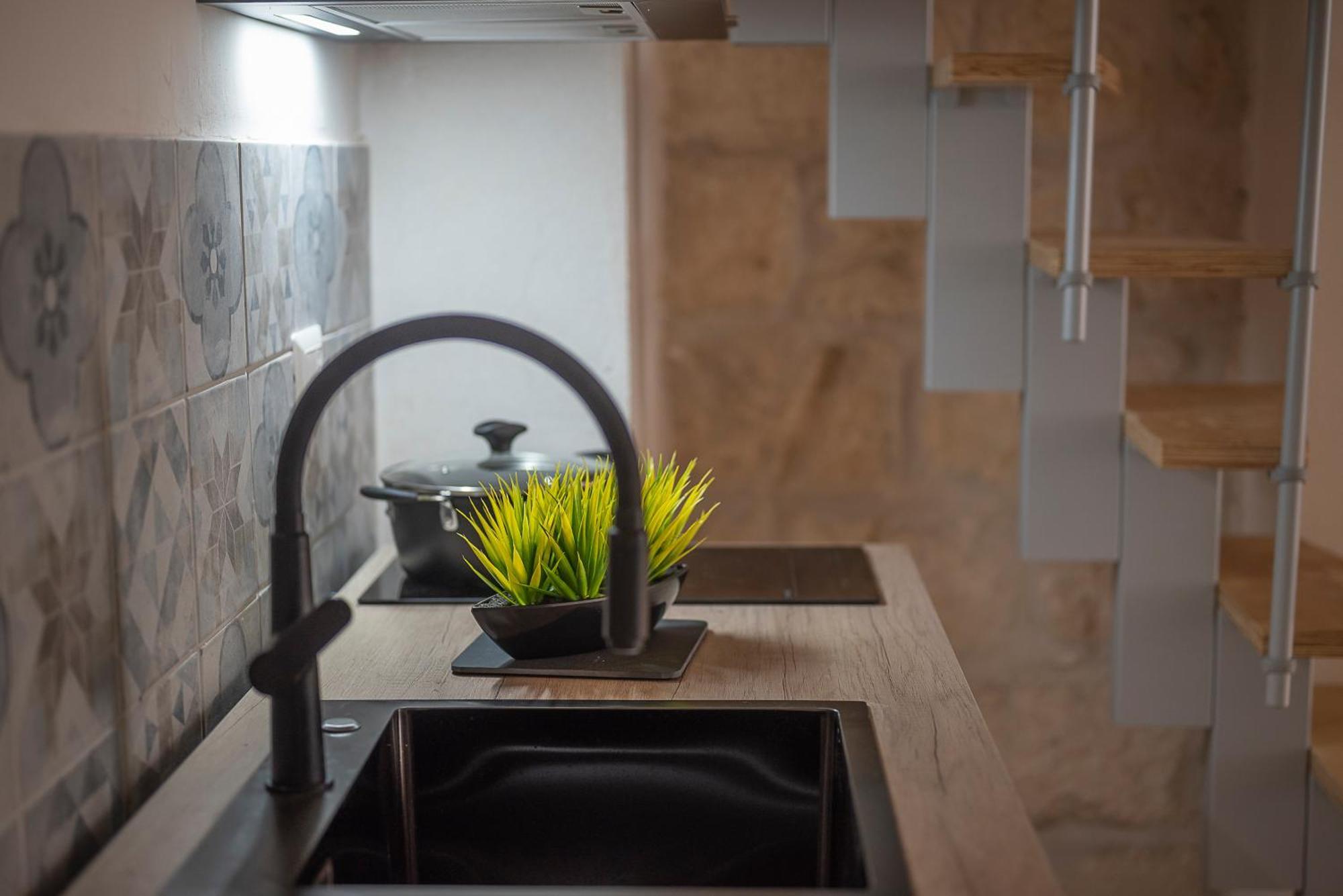 Asmara Exclusive "Loft Industrial" Apartment บรินดิซิ ภายนอก รูปภาพ