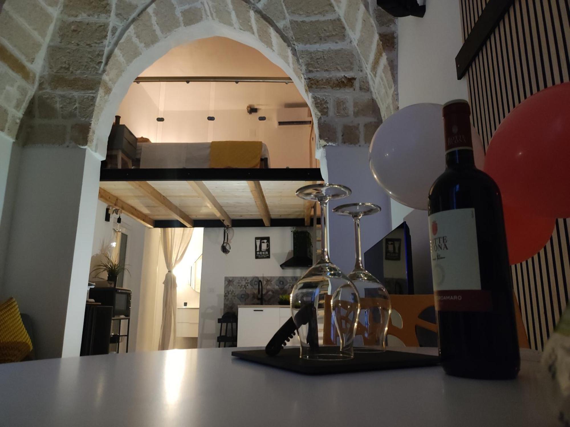 Asmara Exclusive "Loft Industrial" Apartment บรินดิซิ ภายนอก รูปภาพ